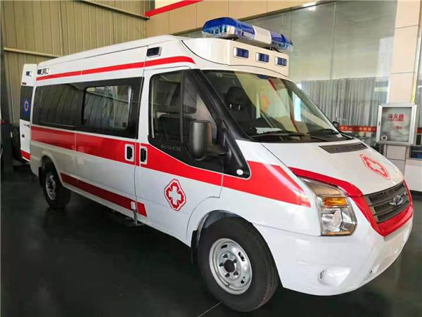 白云区福特V362救护车